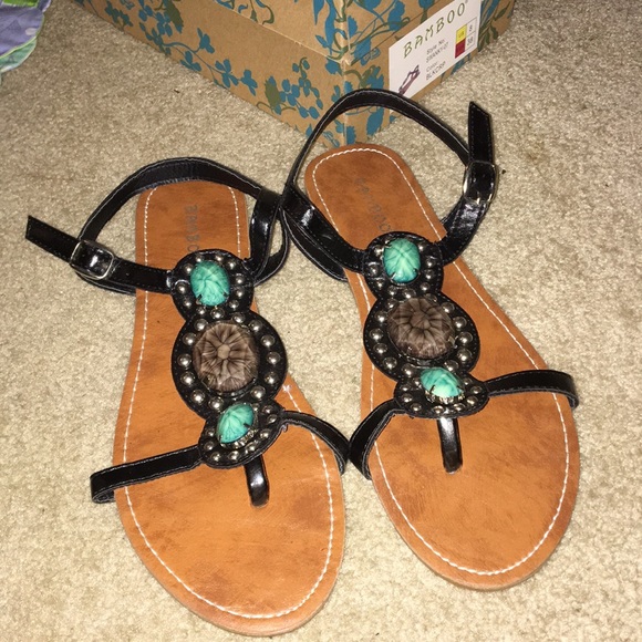 Stone encrusted sandals - Picture 2 of 7